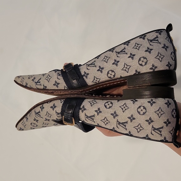 Authentic Louis Vuitton mini lin sandals - Picture 7 of 11